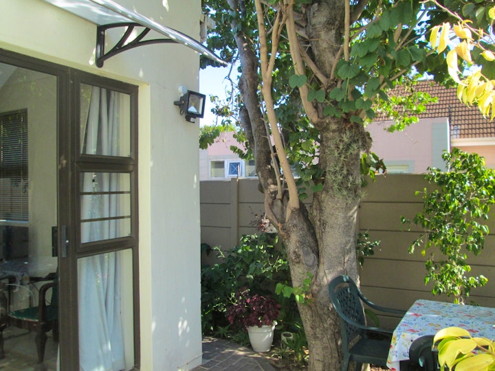 Cape Town Accommodation at Barnacle Tree | Viya