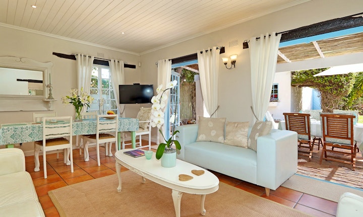 Cape Town Accommodation at Hout Bay Beach Cottage | Viya