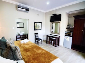 North West Accommodation at  | Viya