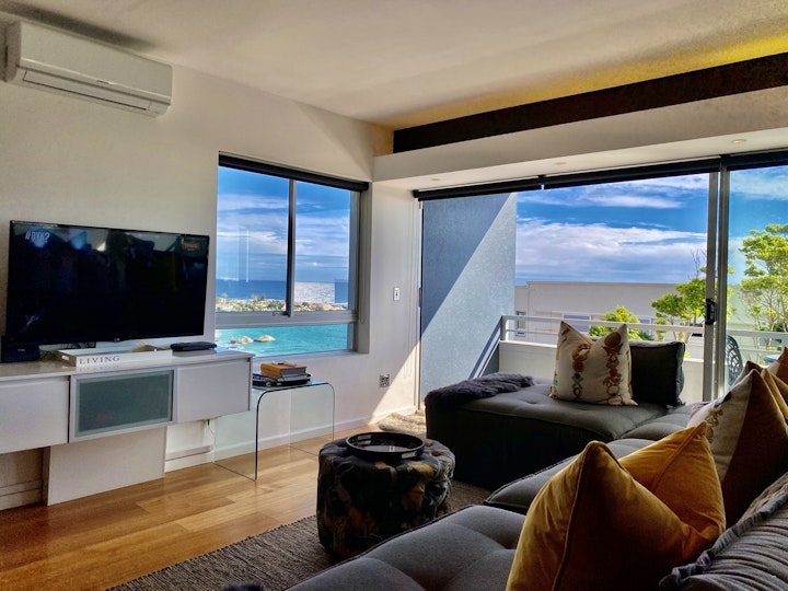 Cape Town Accommodation at Clifton Beachfront Executive Apartment | Viya