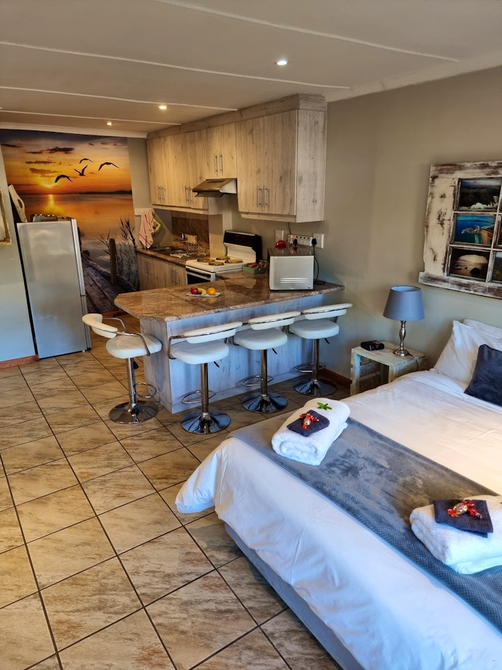 Western Cape Accommodation at Dolphins Self Catering Accomodation | Viya
