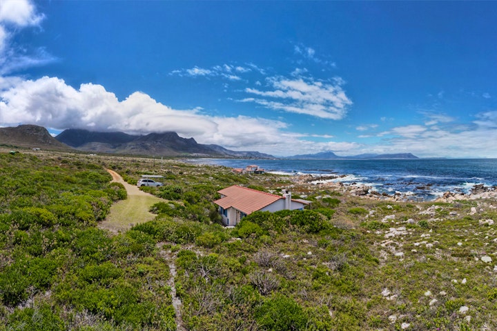 Western Cape Accommodation at Seascape Cottage | Viya