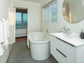 Hermanus Accommodation at  | Viya