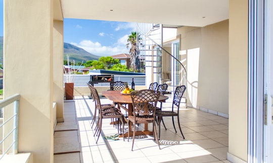 Hermanus Accommodation at  | Viya