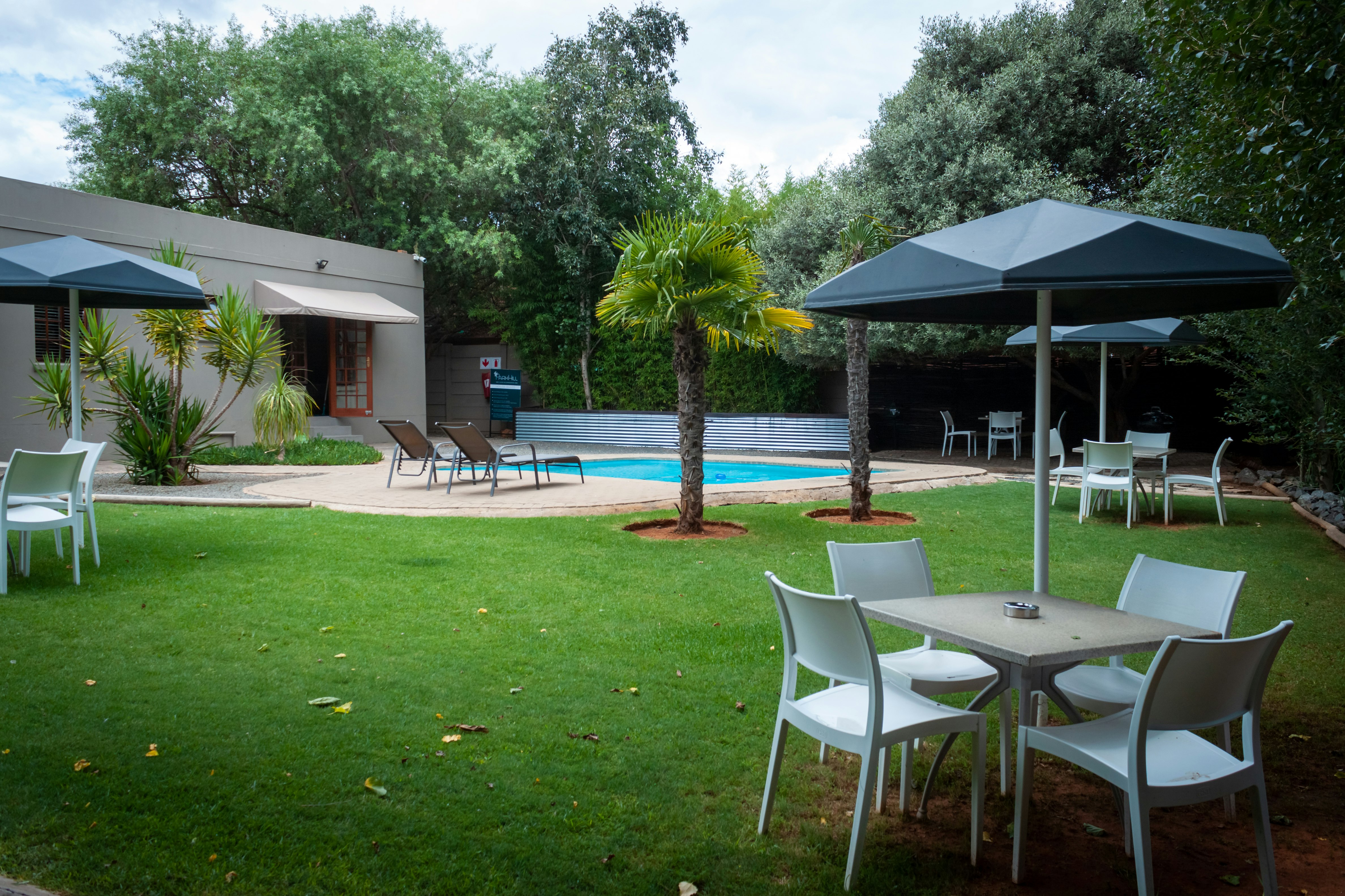 ParkHill Luxury Accommodation | LekkeSlaap