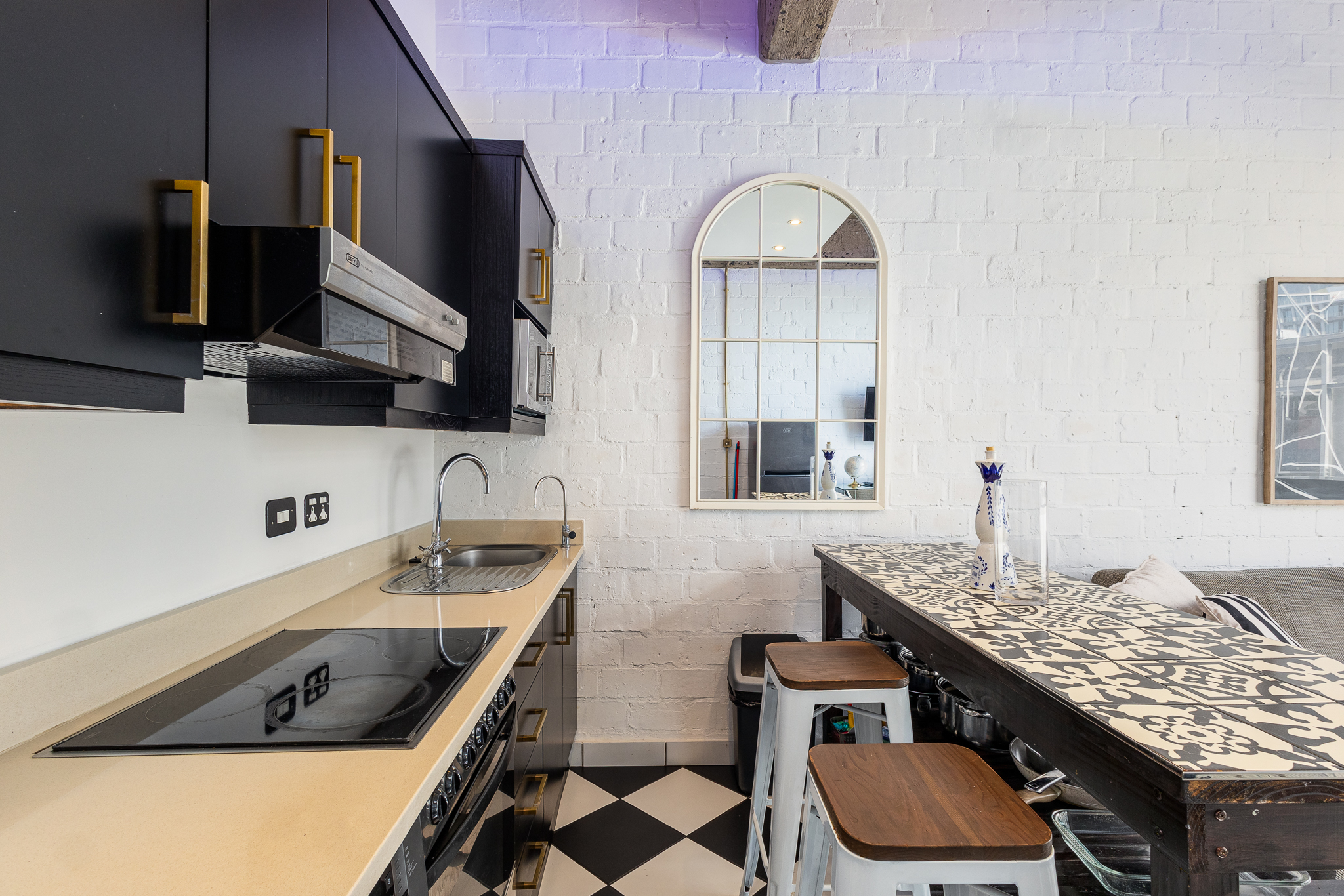 Stylish Temple House Loft by CTHA image no 7 of 17