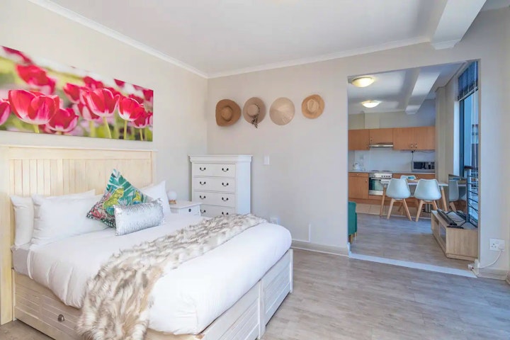 Western Cape Accommodation at 411 The Square | Viya