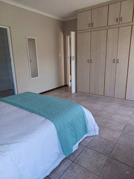 Garden Route Accommodation at Pienaarstrand Holiday Apartment | Viya