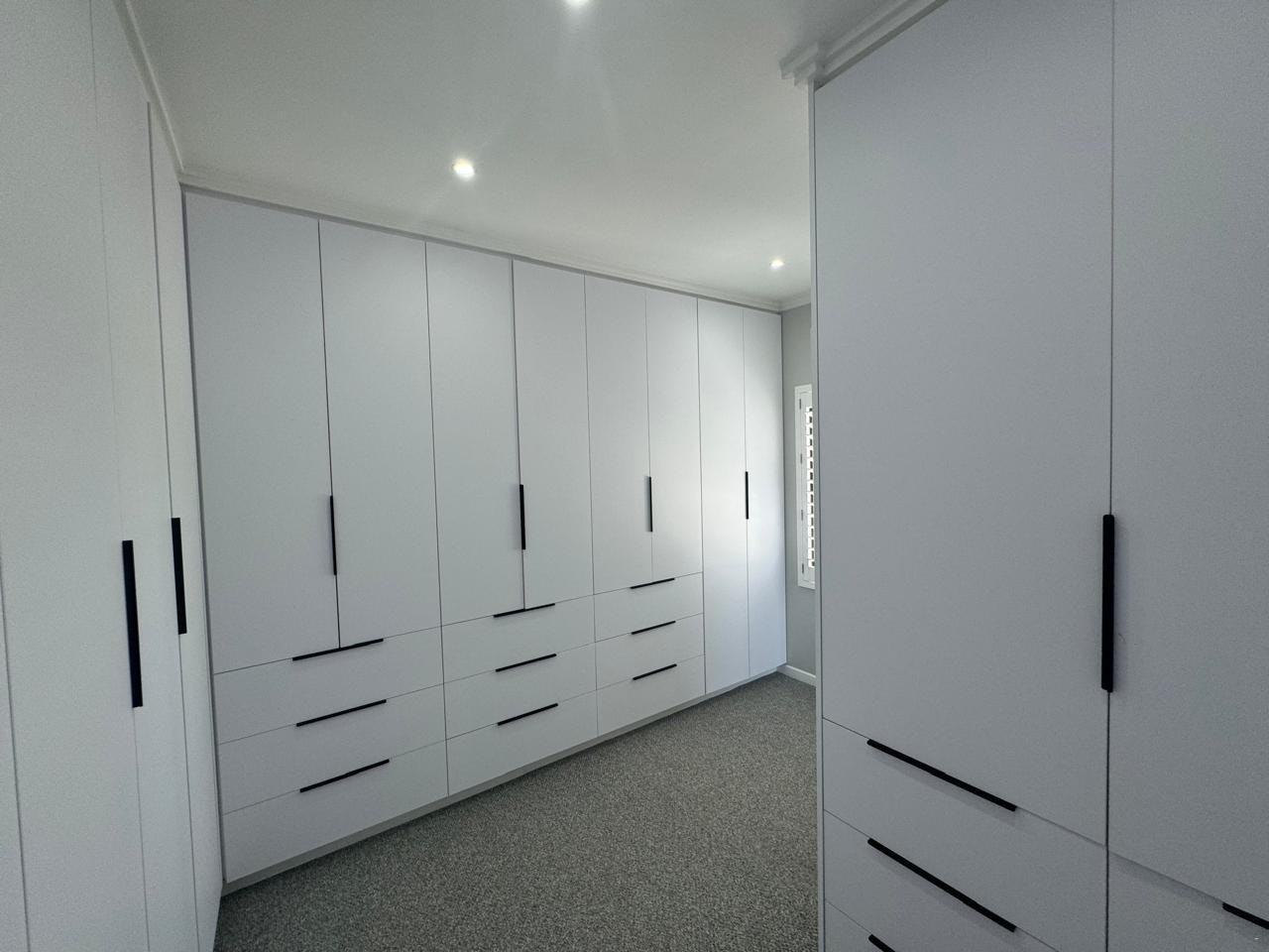 Cussonia Way Paradise HL1463: image no 20 of 37