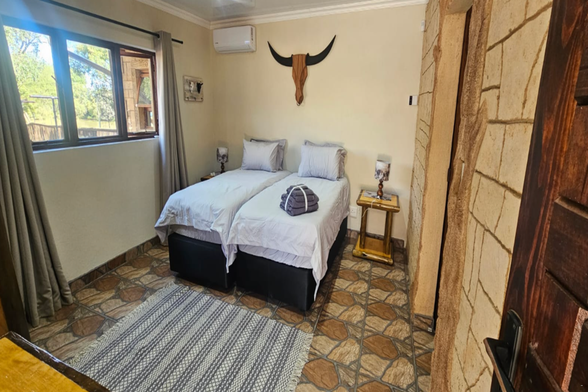 Wild Thorn Bush Lodge image no 8 of 22