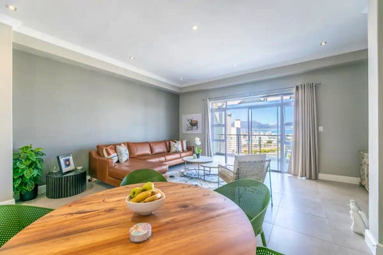 Bloubergstrand Accommodation at  | Viya