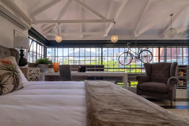Cape Town Accommodation at Luxury Loft | Viya