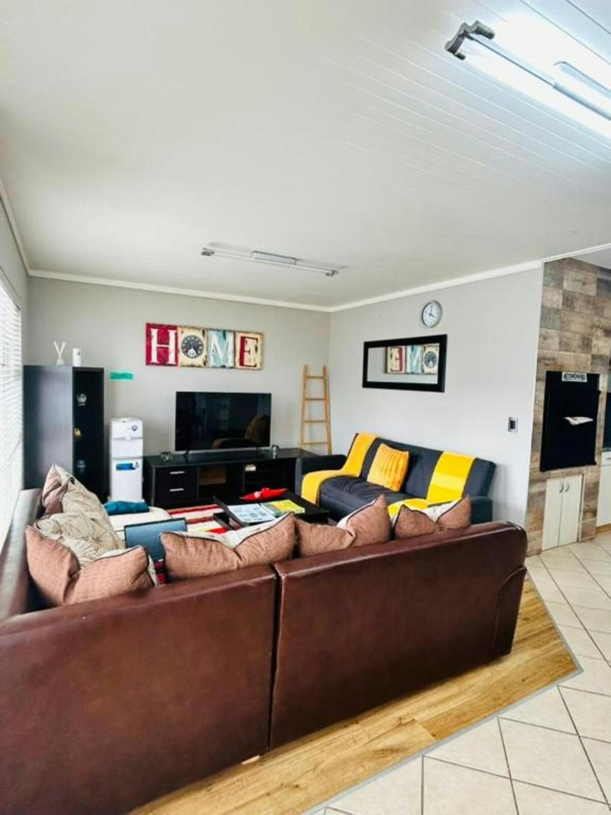 Beach Hive Self-Catering 1 image no 1 of 30