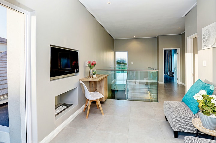 Western Cape Accommodation at 250 @ Pinnacle | Viya