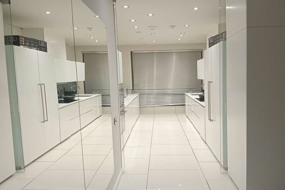 Embassy Towers Apartment image no 9 of 15