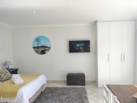 Clarendon Marine Accommodation at Wave on Wave | Viya