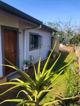 Amanzimtoti Accommodation at Julia’s Beach Cottage | Viya