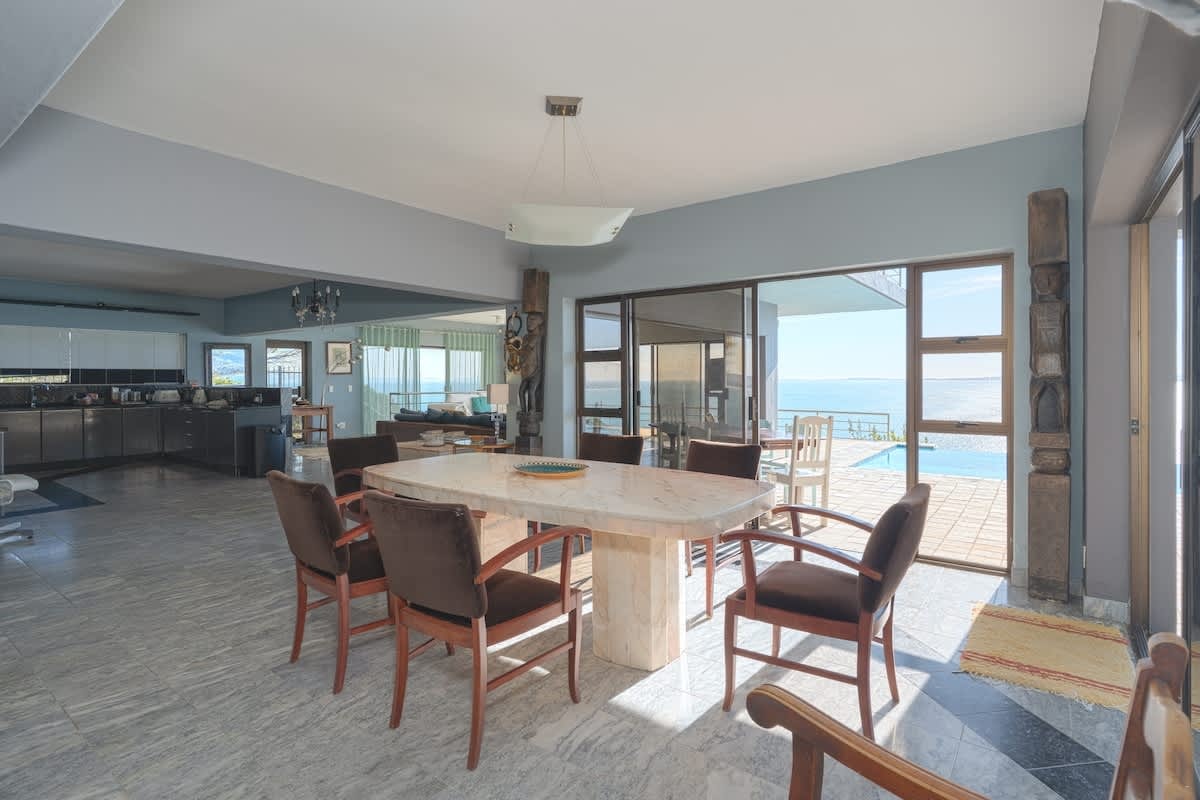 Gordon's Bay Villa with Sea and Mountain Views image no 12 of 38