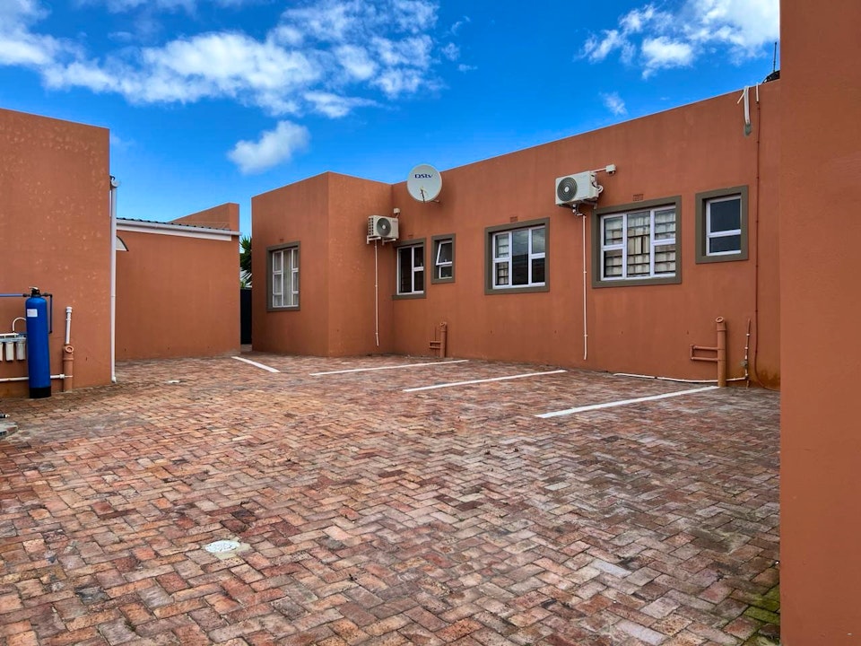 Bloubergstrand Accommodation at  | Viya