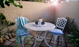 Northern Suburbs Accommodation at Huizenhart Self-catering | Viya