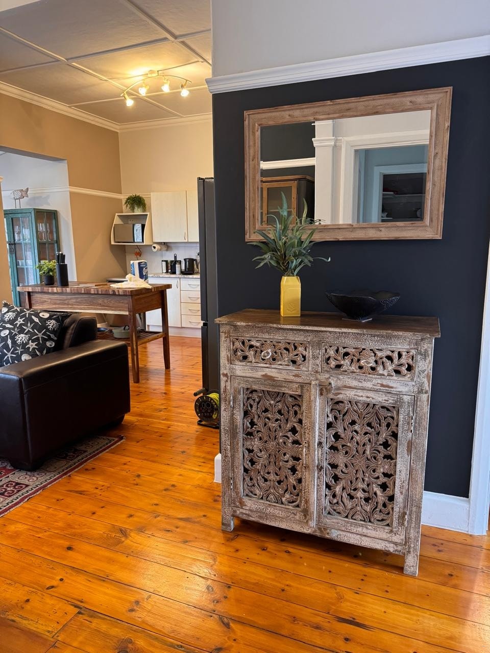 Beach Street Self-Catering image no 2 of 26