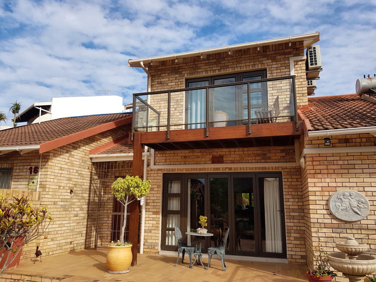 Jeffreys Bay Accommodation at  | Viya