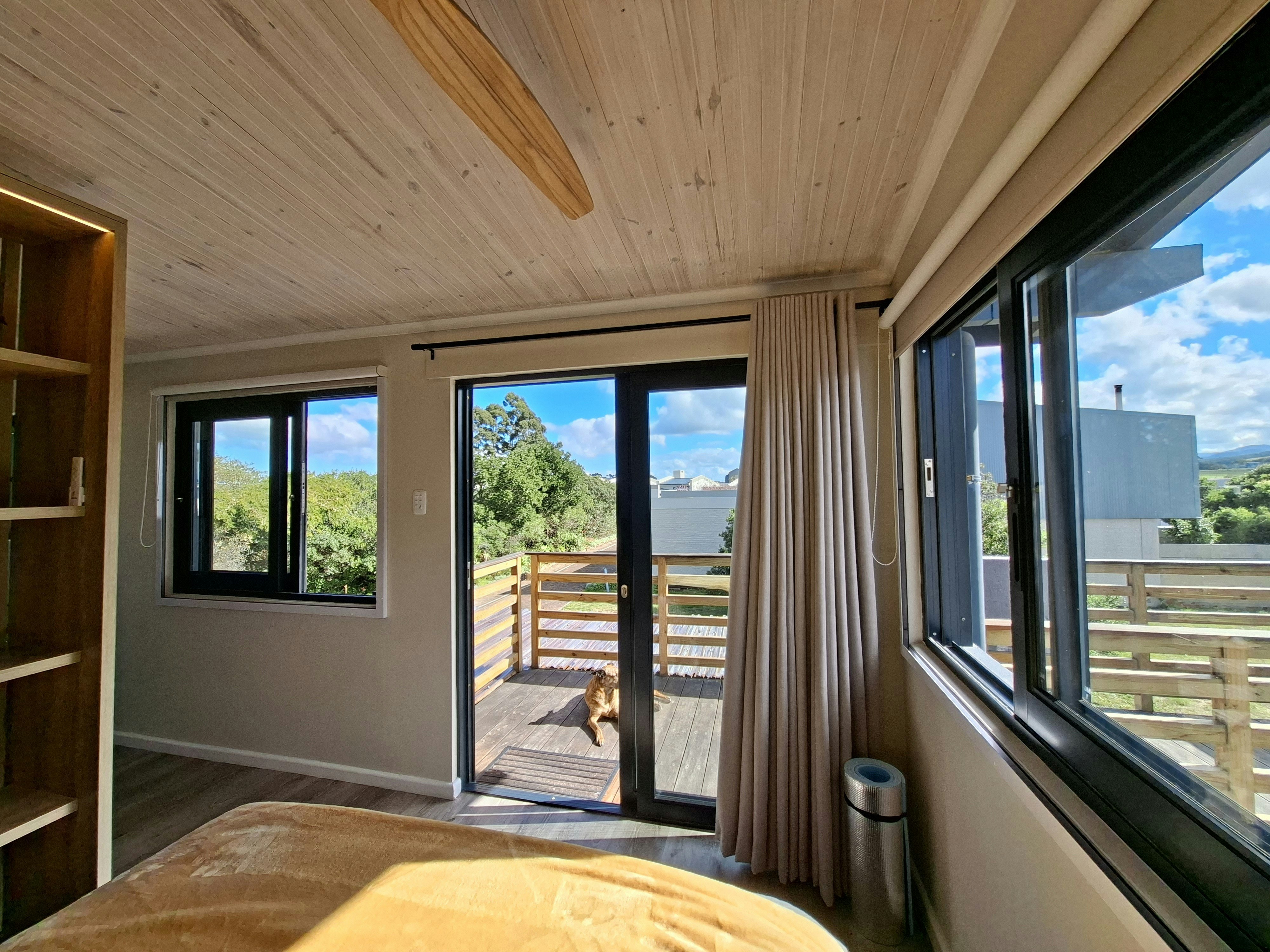 47 Castle Ridge image no 2 of 11
