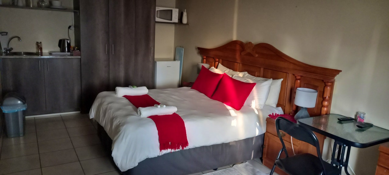 Fauna Park Accommodation at  | Viya