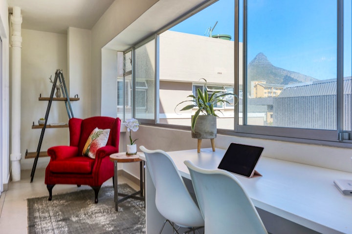 Cape Town Accommodation at Luxury Central Promenade Apartment | Viya