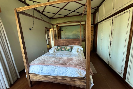 Twelve First Avenue Holiday Home