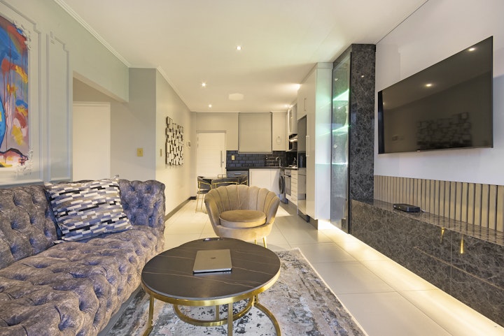 Johannesburg Accommodation at The Apex on Smuts - Apartment 110 | Viya
