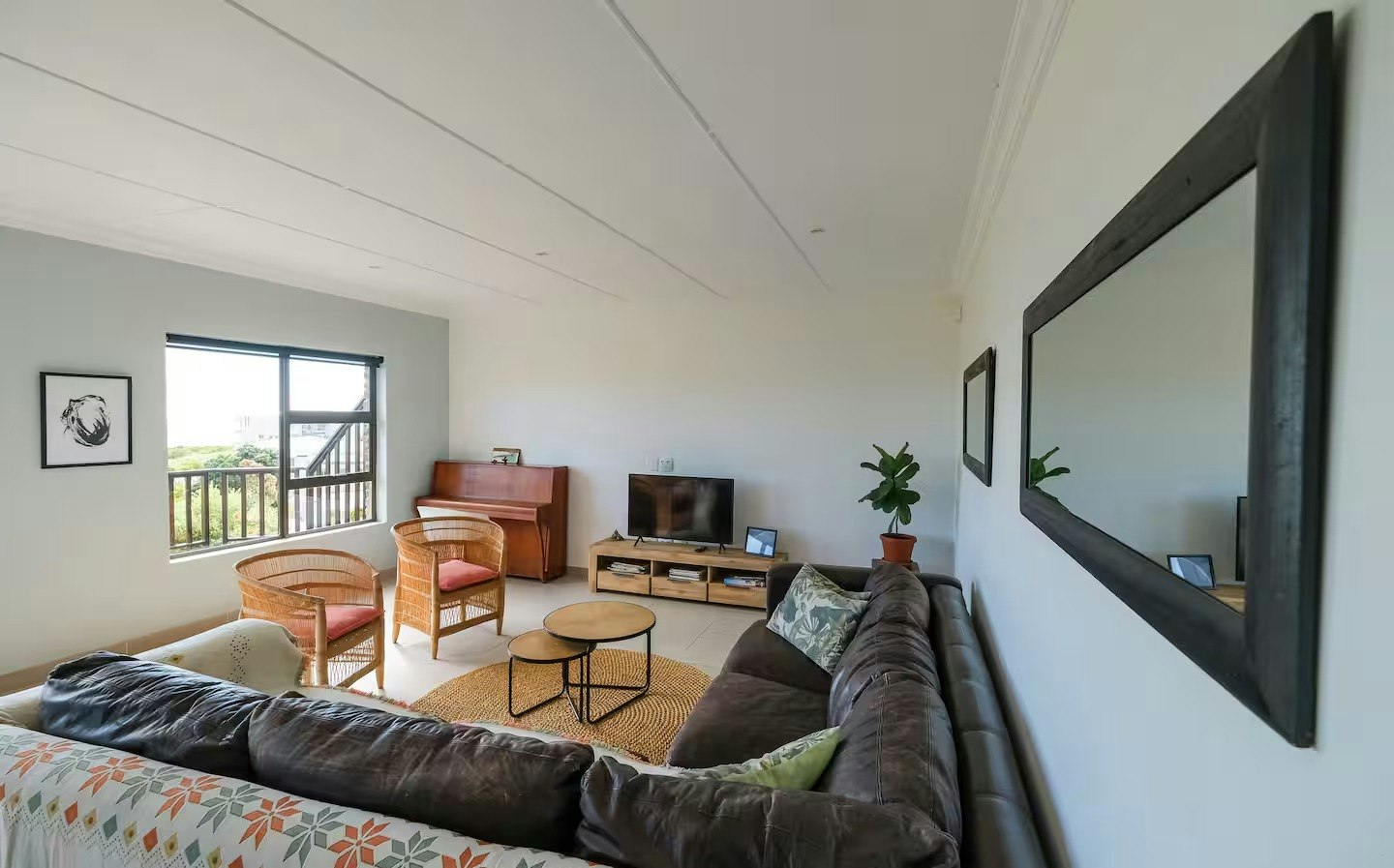 J-Bay Holiday Home image no 13 of 43