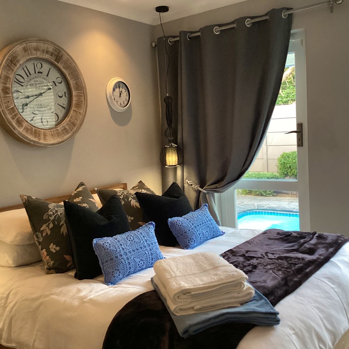Cape Town Accommodation at Villa Lyrique | Viya