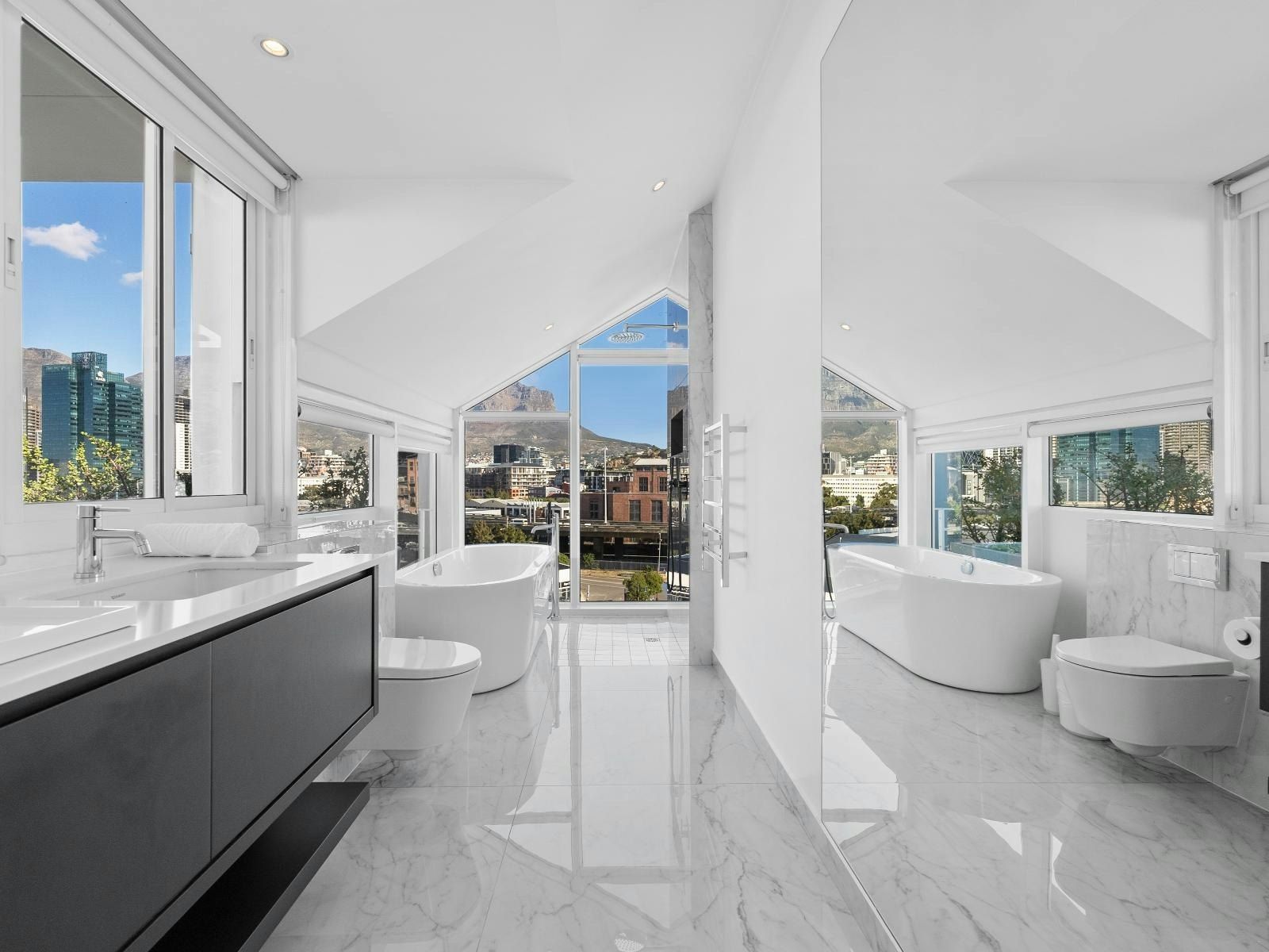 Mountain Marina - Three Bedroom Luxury Premier Penthouse 2 image no 7 of 17
