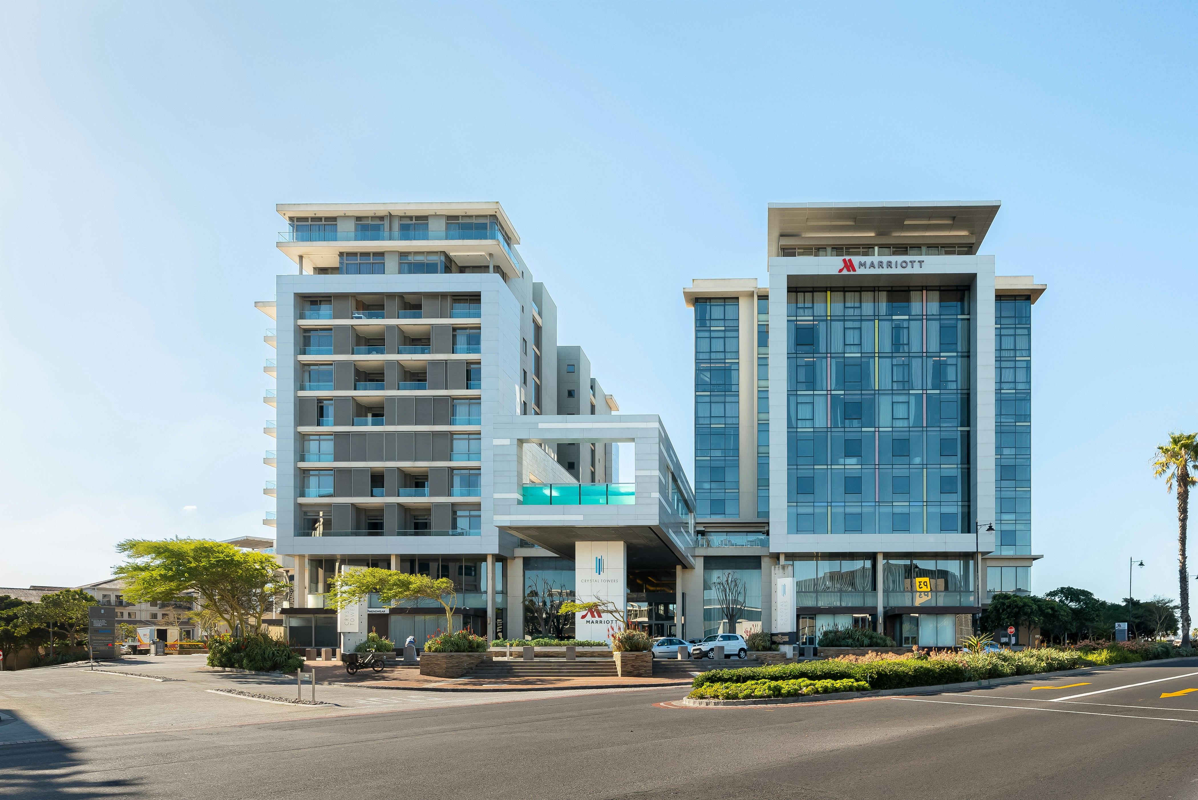 Luxury Stay Crystal Towers image no 1 of 17