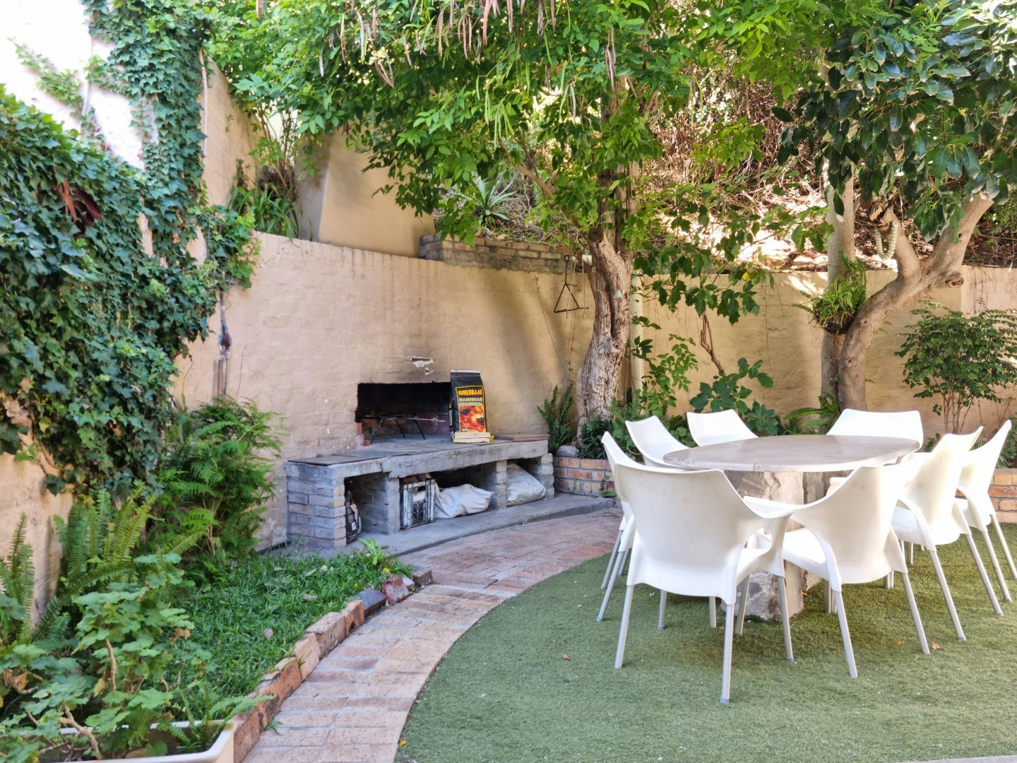 Bikini Beach Holiday Home LekkeSlaap