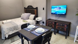 Knysna Accommodation at GreenMarket Studio | Viya