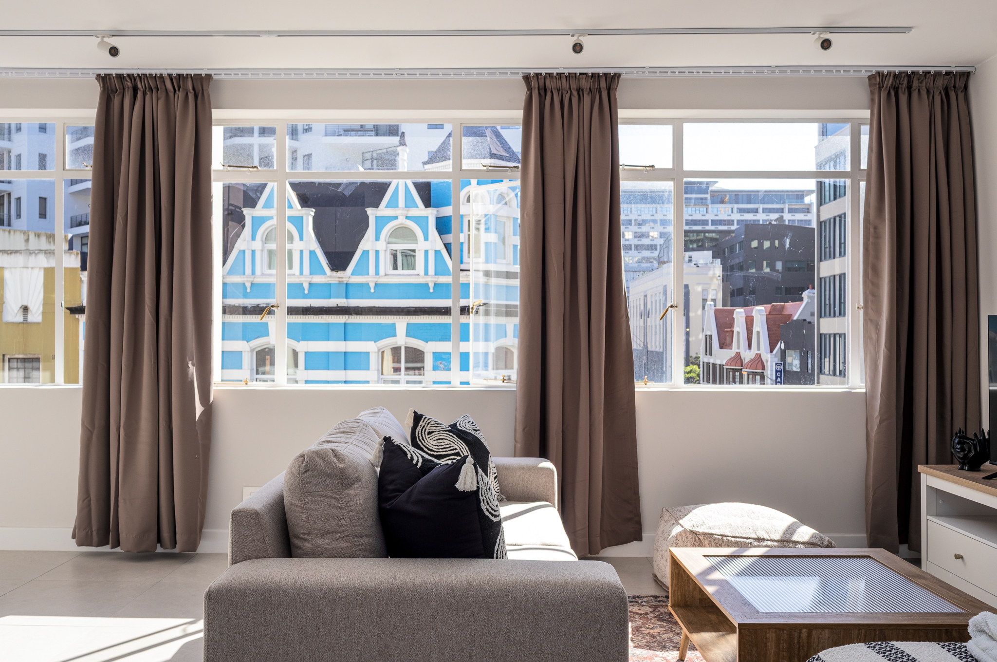 Bright City Studio in the Heart of Cape Town image no 4 of 17