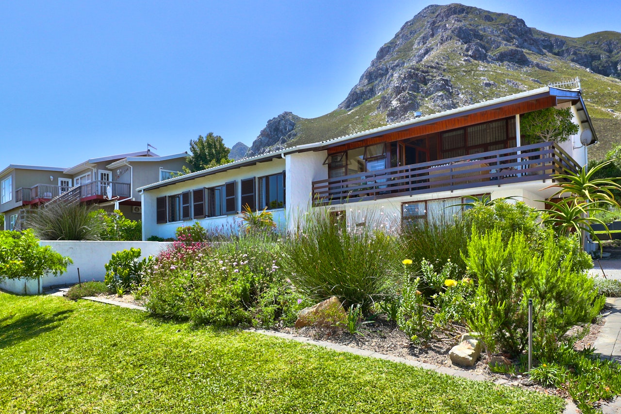 Hermanus Accommodation at  | Viya