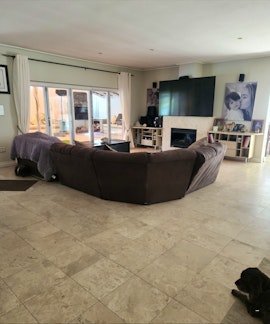 Bloubergstrand Accommodation at Flamingo Vlei Villa Self-Catering | Viya