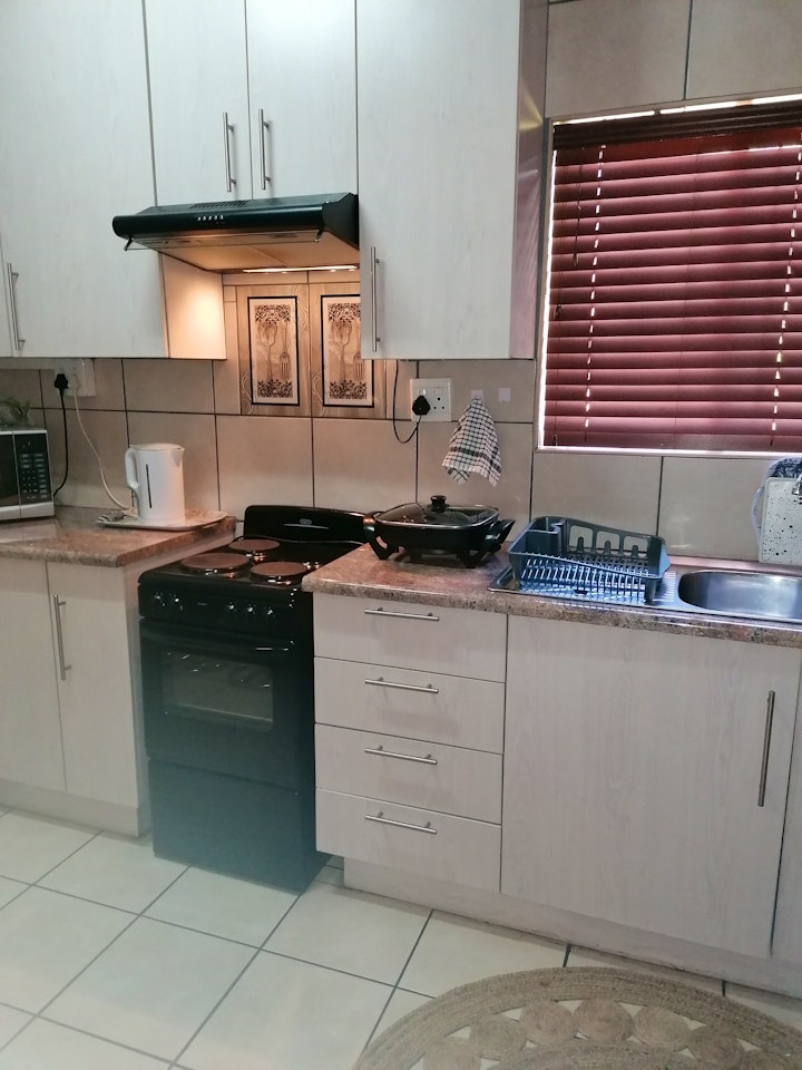 North West Accommodation at Kettle Guest Lodge Rustenburg | Viya