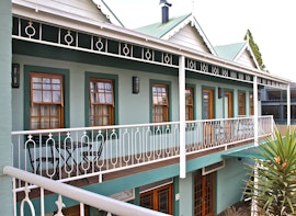 Drakensberg Accommodation at Red Mountain House | Viya