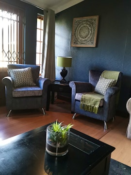 Johannesburg Accommodation at 2 Leafed Doors | Viya