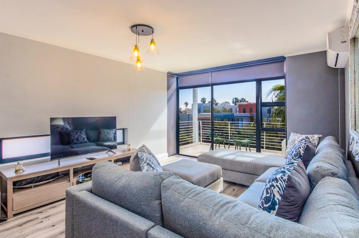 Cape Town Accommodation at Quayside 301 | Viya