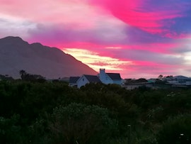 Overberg Accommodation at Pringle Sunsets | Viya