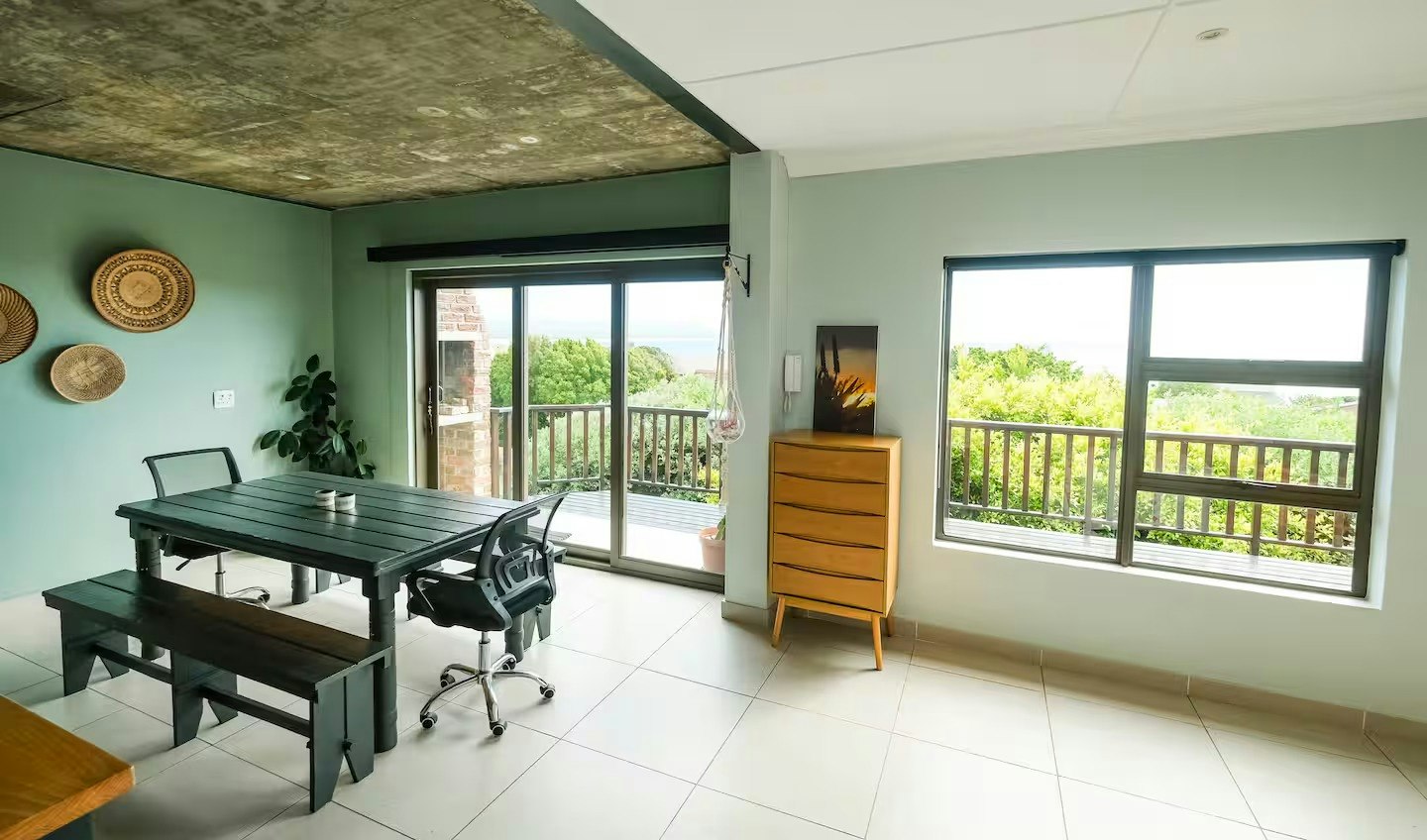 J-Bay Holiday Home image no 12 of 43