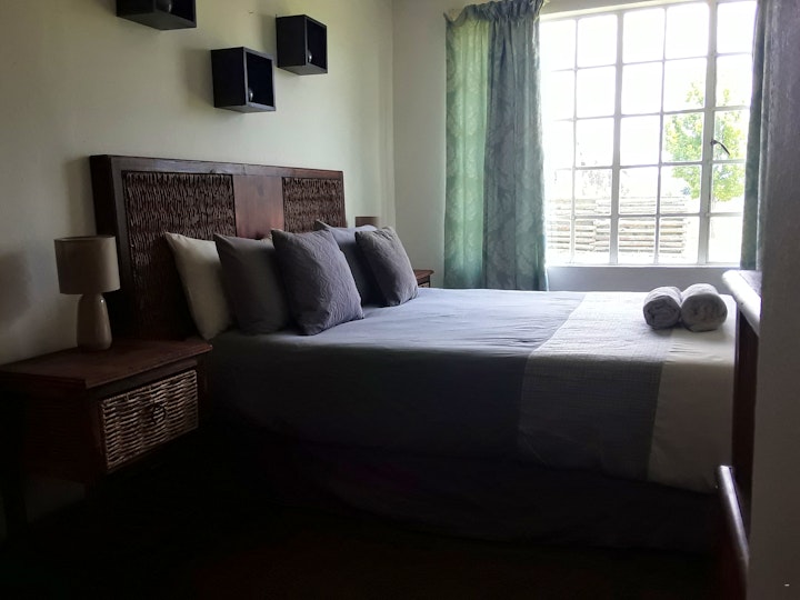 Panorama Route Accommodation at Dullstroom on the Dam | Viya