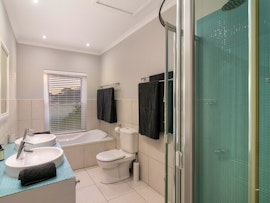 Knysna Accommodation at Timeless Canal Home | Viya