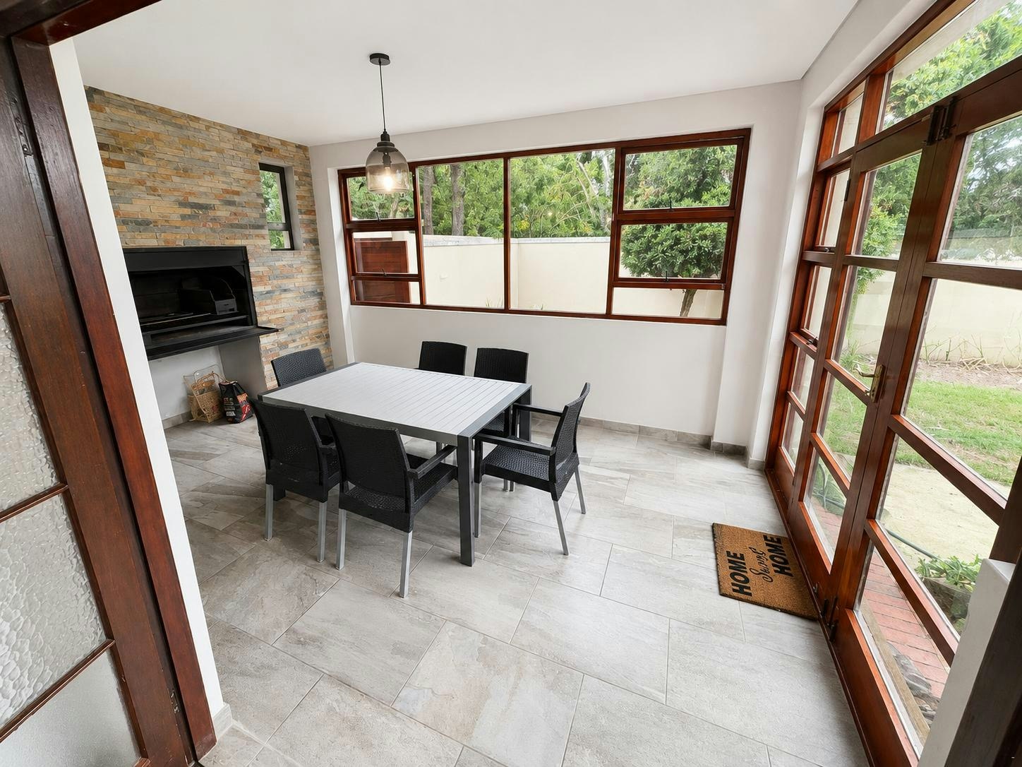 Salisbury House by 306 Accommodations image no 5 of 7