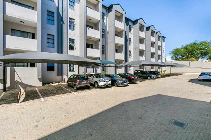 Midrand Accommodation at 50 On Lever Apartment | Viya